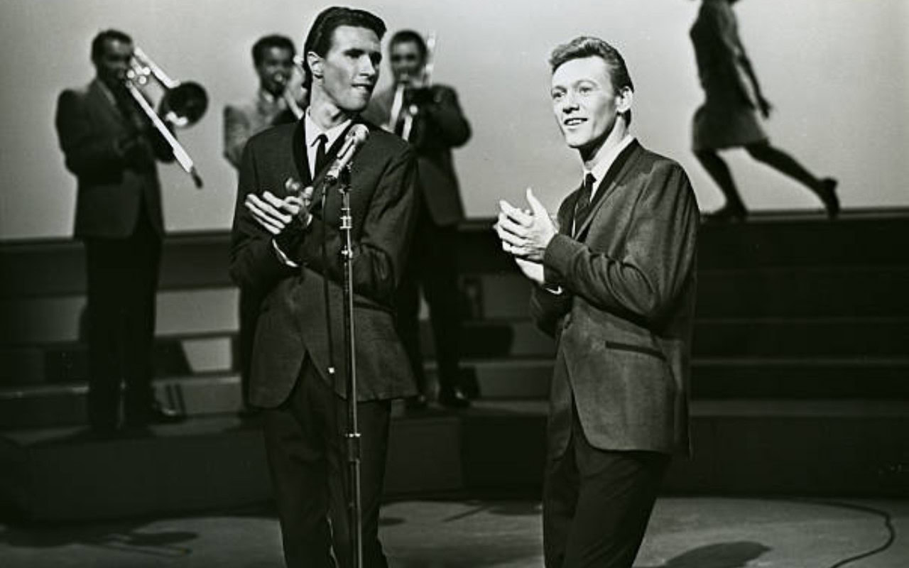 Righteous Brothers &#8212; Unchained Melody